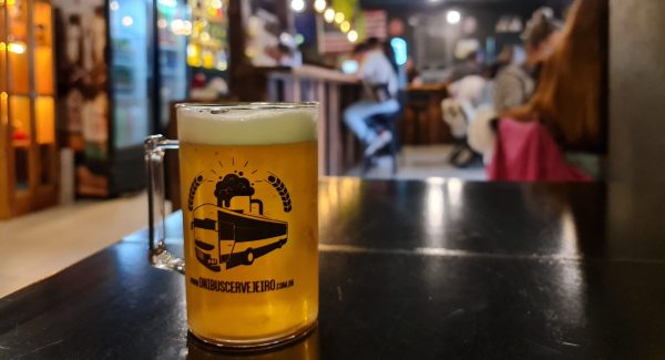 Ônibus Cervejeiro oferece roteiro pelas melhores cervejarias e pubs do Vale