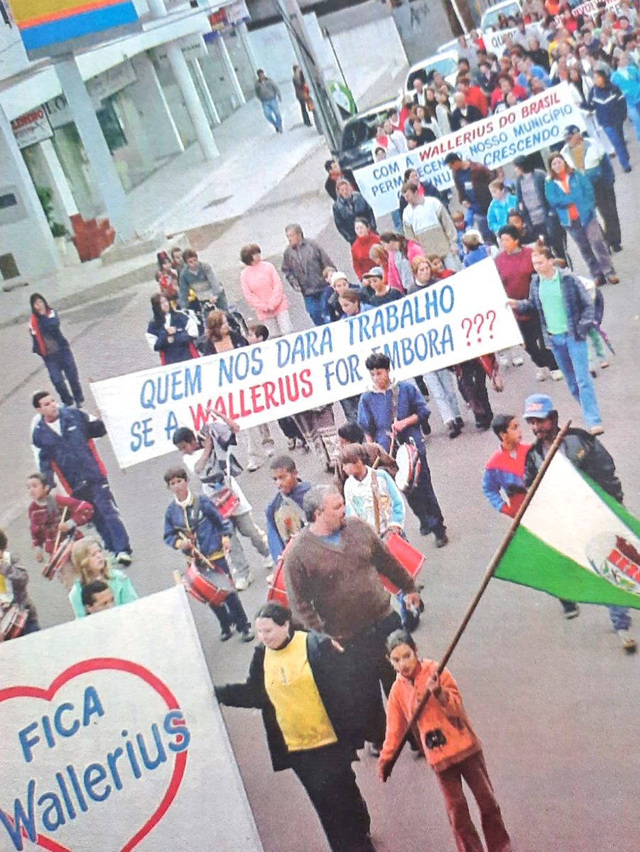 Protesto para a permanência da Wallerius