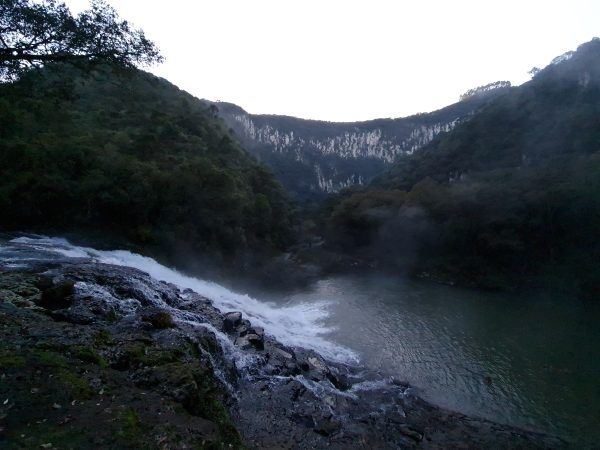 Perau da Nega apresenta paisagem surreal no interior de Boqueirão do Leão