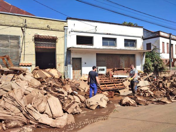 Administração municipal de Colinas presta contas de doações