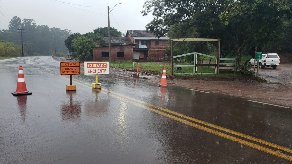 Comando Rodoviário registra 11 estradas bloqueadas no estado 