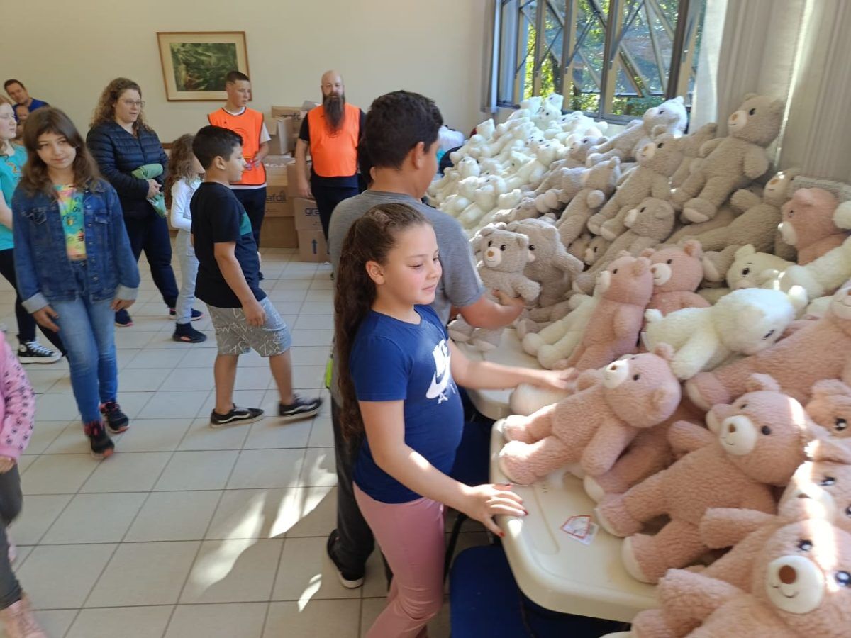 Ação na Univates espalha amor e esperança às crianças de famílias atingidas pela cheia