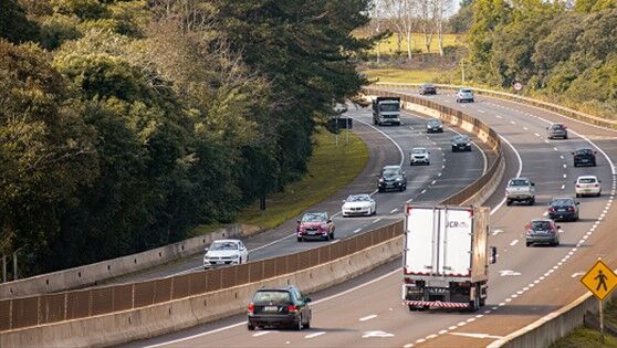 CCR estima 170 mil veículos na BR-386 no feriadão