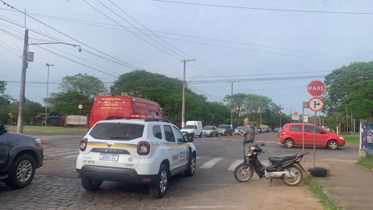 Motociclista sofre ferimentos em acidente no Centro de Lajeado