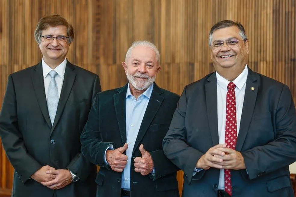 Lula indica Flávio Dino para o STF e Paulo Gonet ao comando da PGR