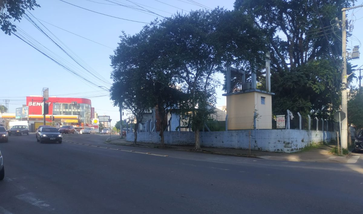 Prefeitura de Lajeado proíbe conversão à direita na Tiradentes com a Benjamin