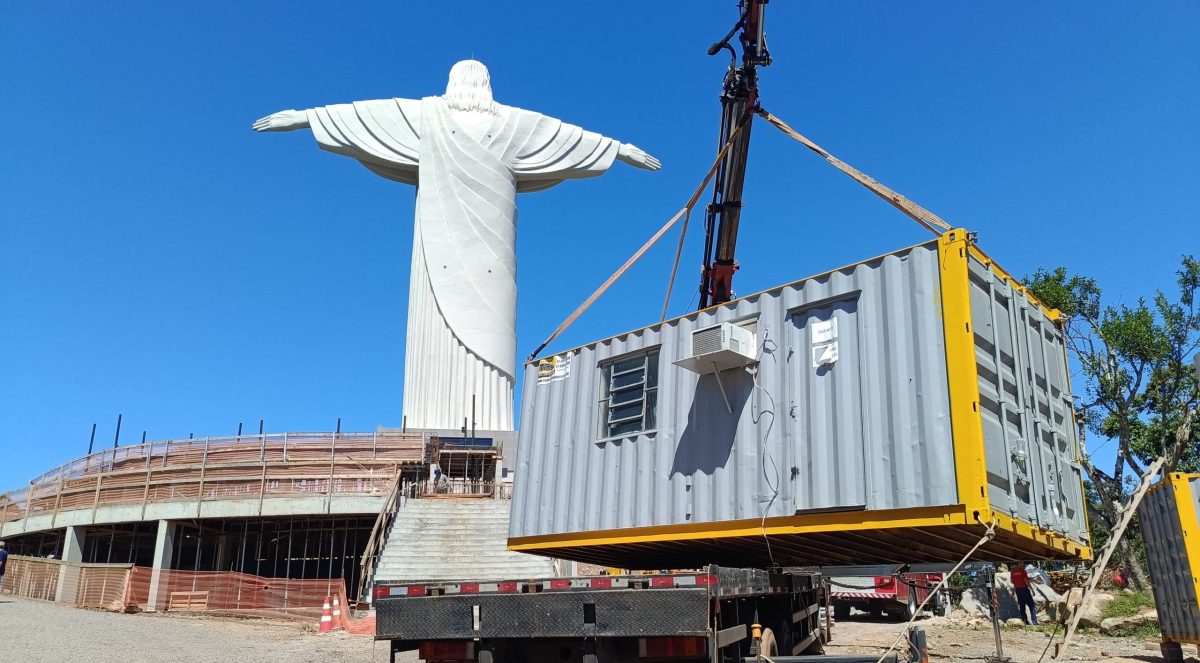 Uso do elevador ao coração do Cristo depende de aval do PPCI