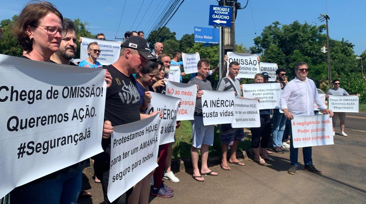 Protesto pede mais segurança na Carlos Spohr Filho, em Lajeado