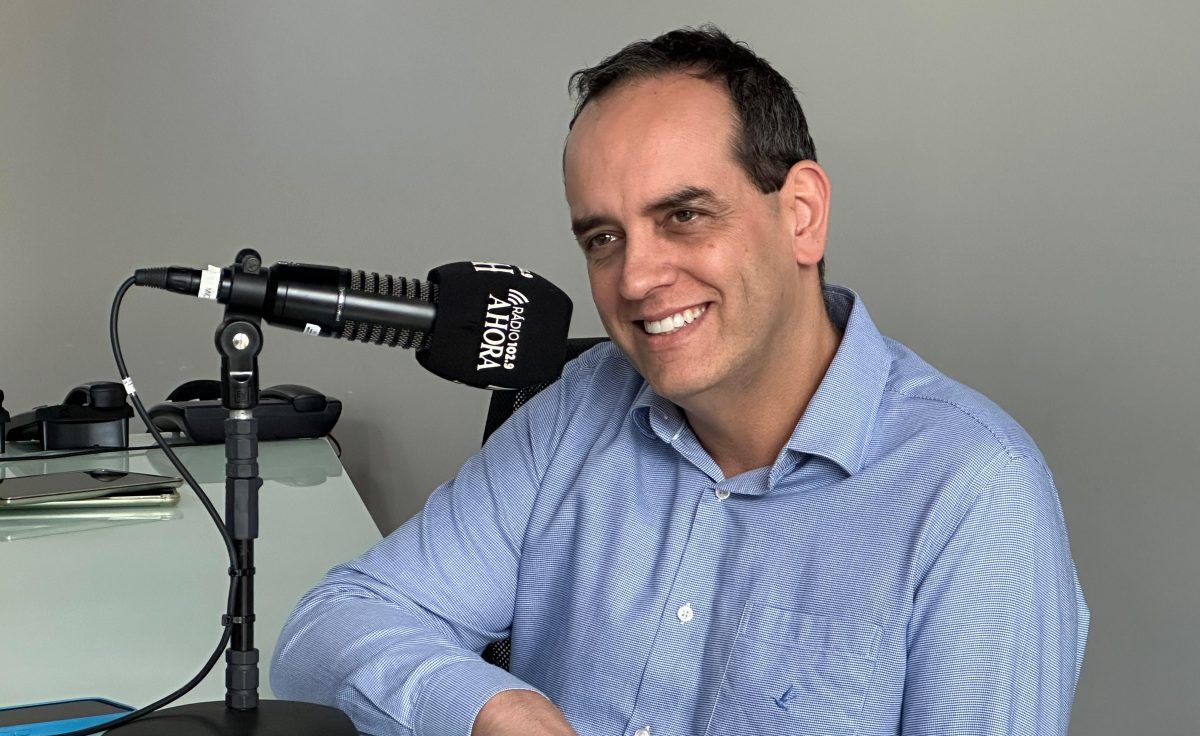 “A cirurgia plástica me seduziu pela busca da perfeição”, diz Sandro Marques