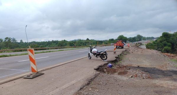 Motociclista sofre ferimentos em acidente na BR-386, em Estrela