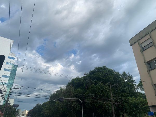 Tempo segue instável e pode chover de forma isolada nesta quarta