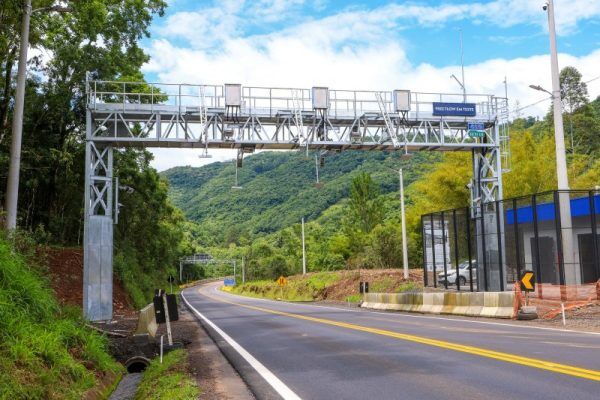 Free flow registra 187 mil veículos em seu primeiro mês de operação