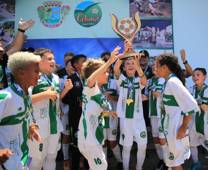 Copa Colinas de futebol 8 reúne mais de 500 atletas