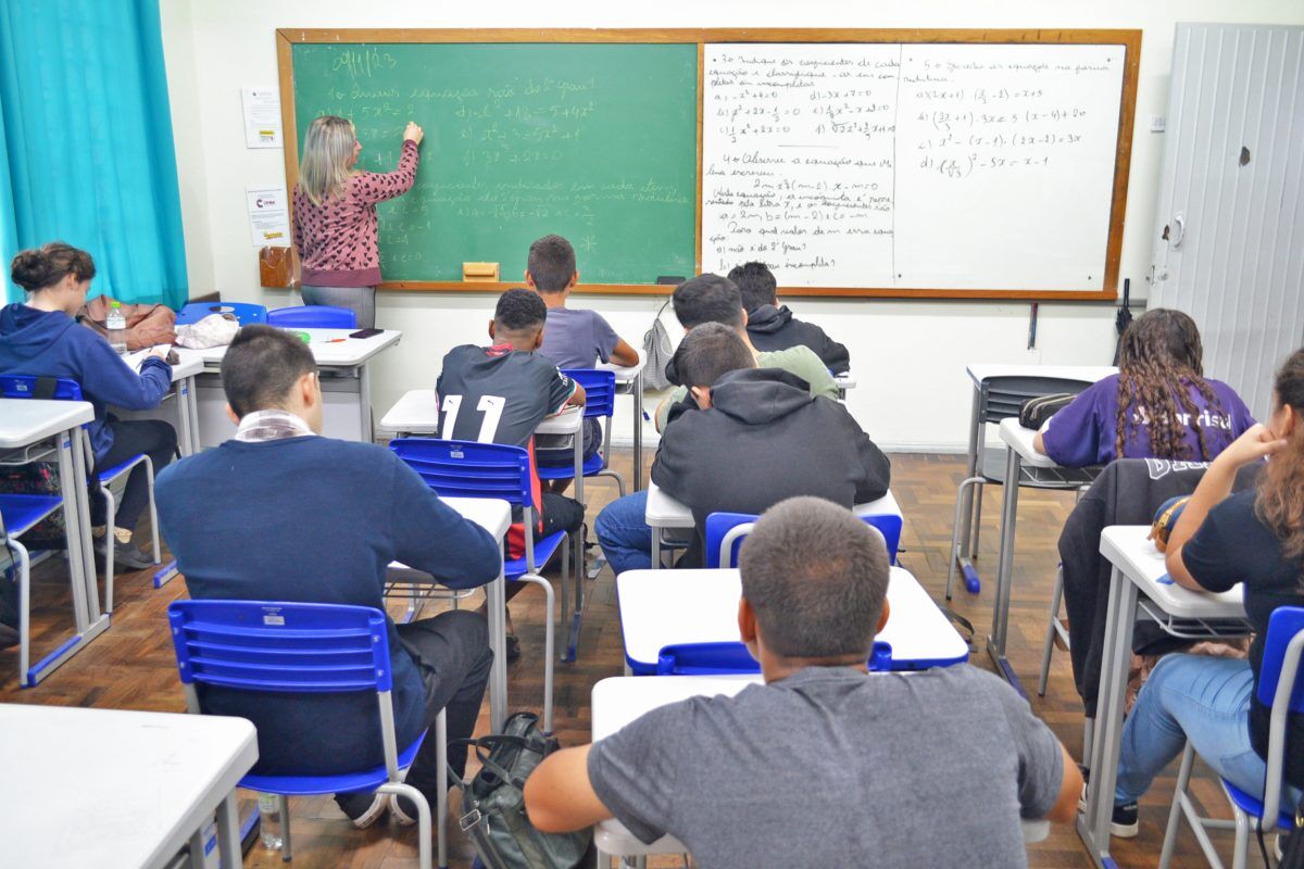 Vale passa a contar com turno integral em sete escolas estaduais