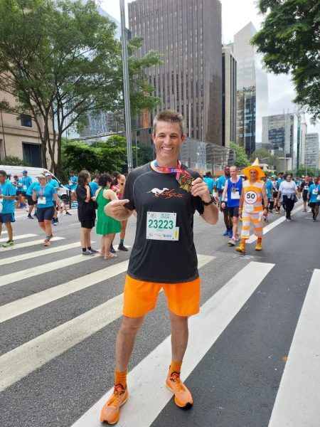 Atletas do Vale participam da corrida de São Silvestre