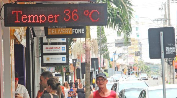Calor antecede temporais e previsão alerta para risco de enchente