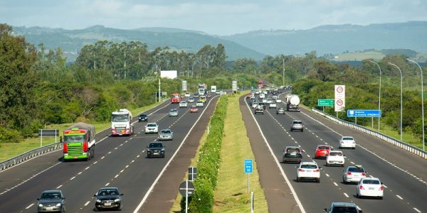 Freeway bate recorde histórico de veículos em período de festas