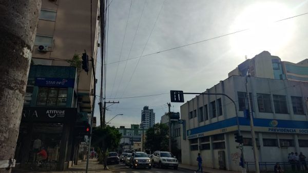 Instabilidade avança e podem ocorrer pancadas de chuva no Vale