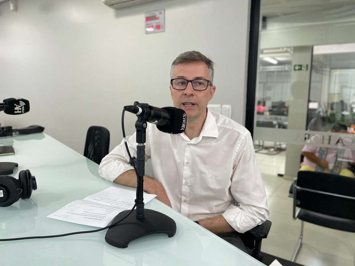 “Brasileiros optaram por retirar mais dinheiro do que depositar”