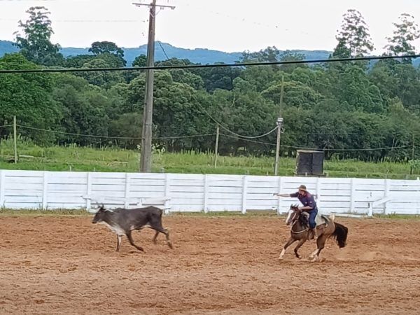 Piquete Dom Ermilo recebe laçadores do RS, SC e supera expectativas