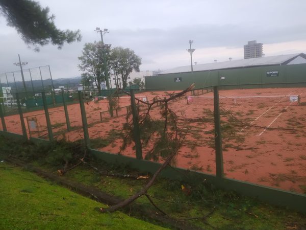 Soges interrompe Torneio de Férias