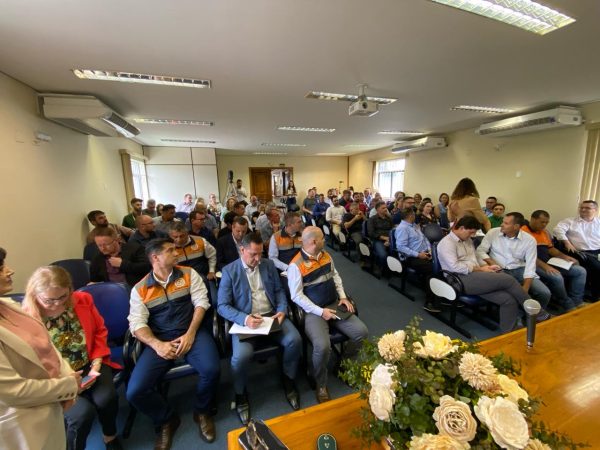 Governo de Encantado participa de discussão sobre cheias na promotoria de Lajeado 