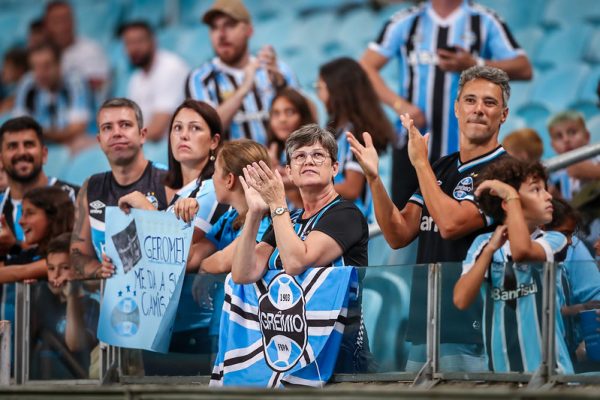 Arena projeta 12 mil torcedores para Grêmio x Novo Hamburgo