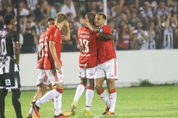 Contra o Santa Cruz, Inter vence a primeira fora de casa no Gauchão