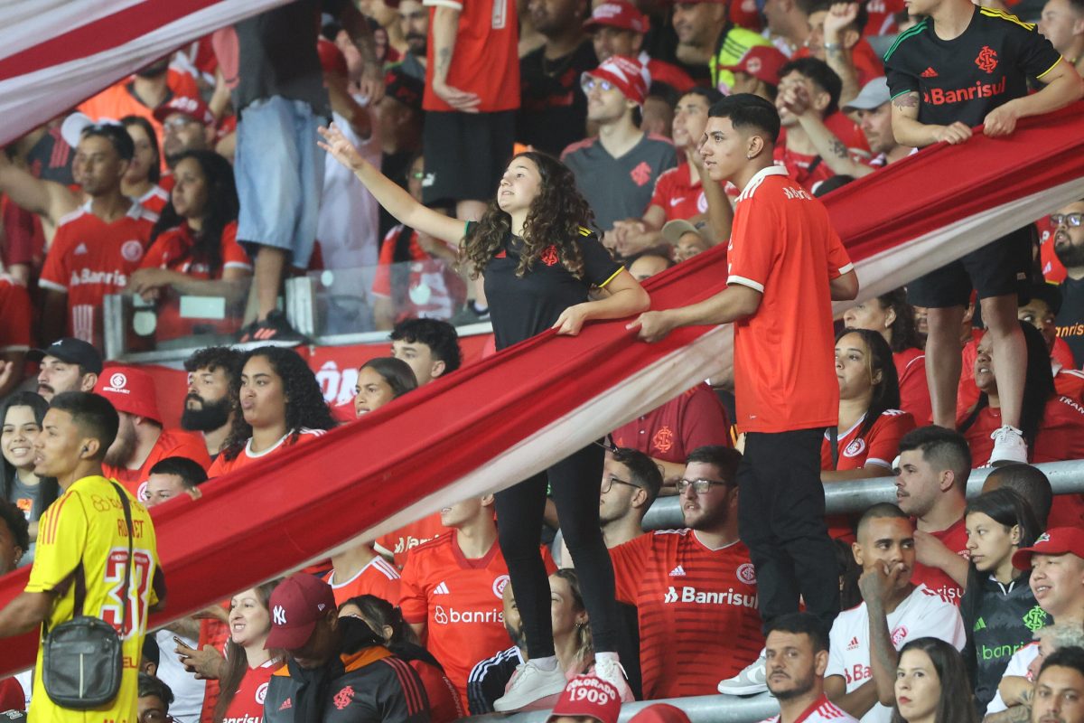 Torcida colorada esgota ingressos para o Gre-Nal