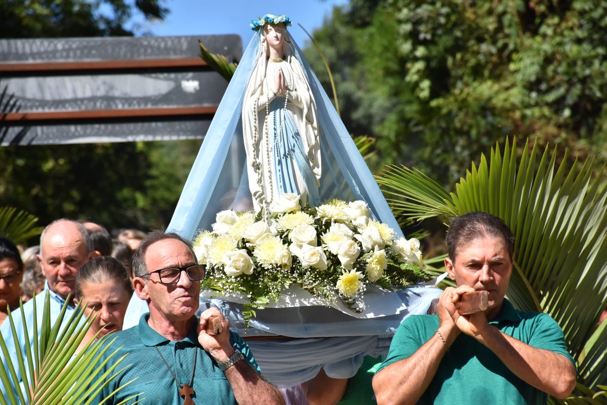 Festa da Gruta homenageia Nossa Senhora de Lourdes em Canudos do Vale