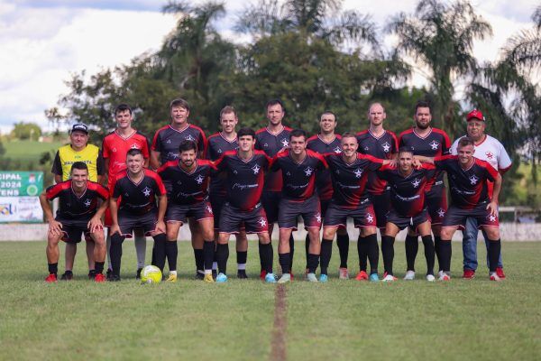 Atuais campeões vencem na rodada