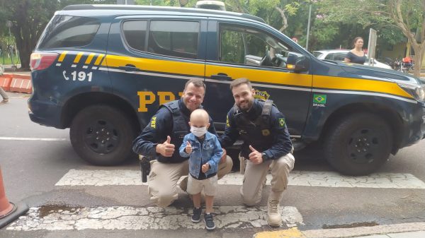 PRF escolta medicamento de Teutônia a Porto Alegre para tratar criança com câncer