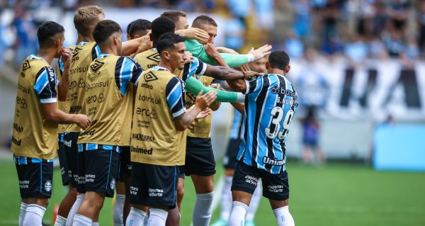 Pavón marca na estreia e Grêmio goleia o Santa Cruz