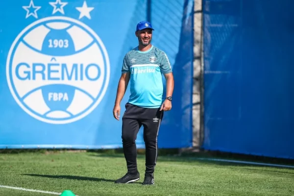 Preparador físico deixa o Grêmio para trabalhar no Corinthians