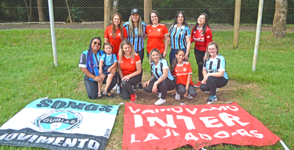 Torcedoras da Dupla Gre-Nal se unem em evento alusivo ao Mês da Mulher