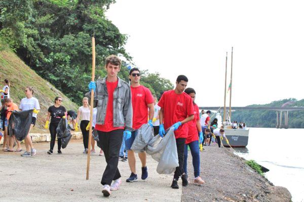 Região se mobiliza para limpar margens do Taquari