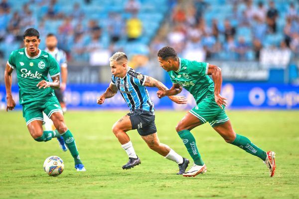 Rádio A Hora transmite final do Campeonato Gaúcho