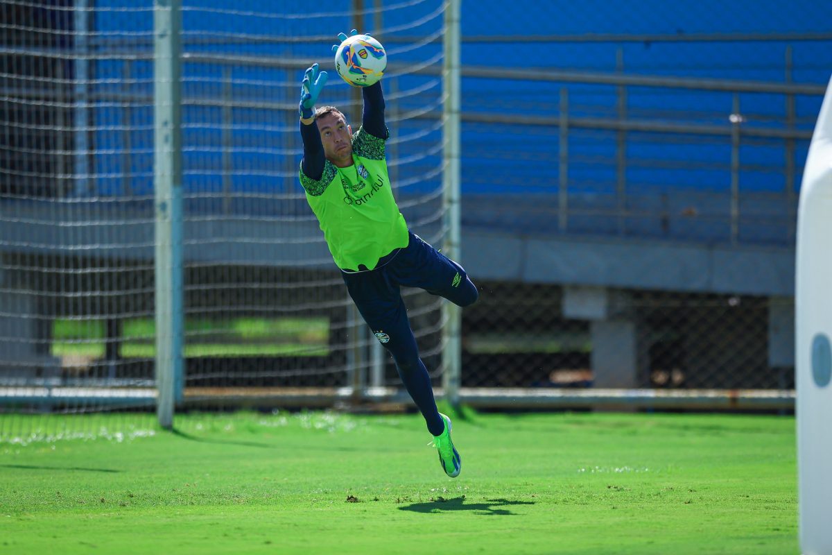 Marchesín desfalca o Grêmio por até duas semanas