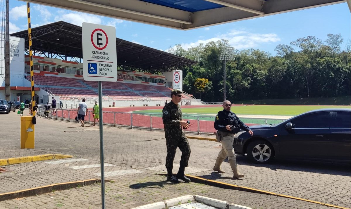 Univates fecha pista atlética e biblioteca para visita de Lula