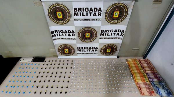 Brigada Militar apreende porções de drogas no bairro São José