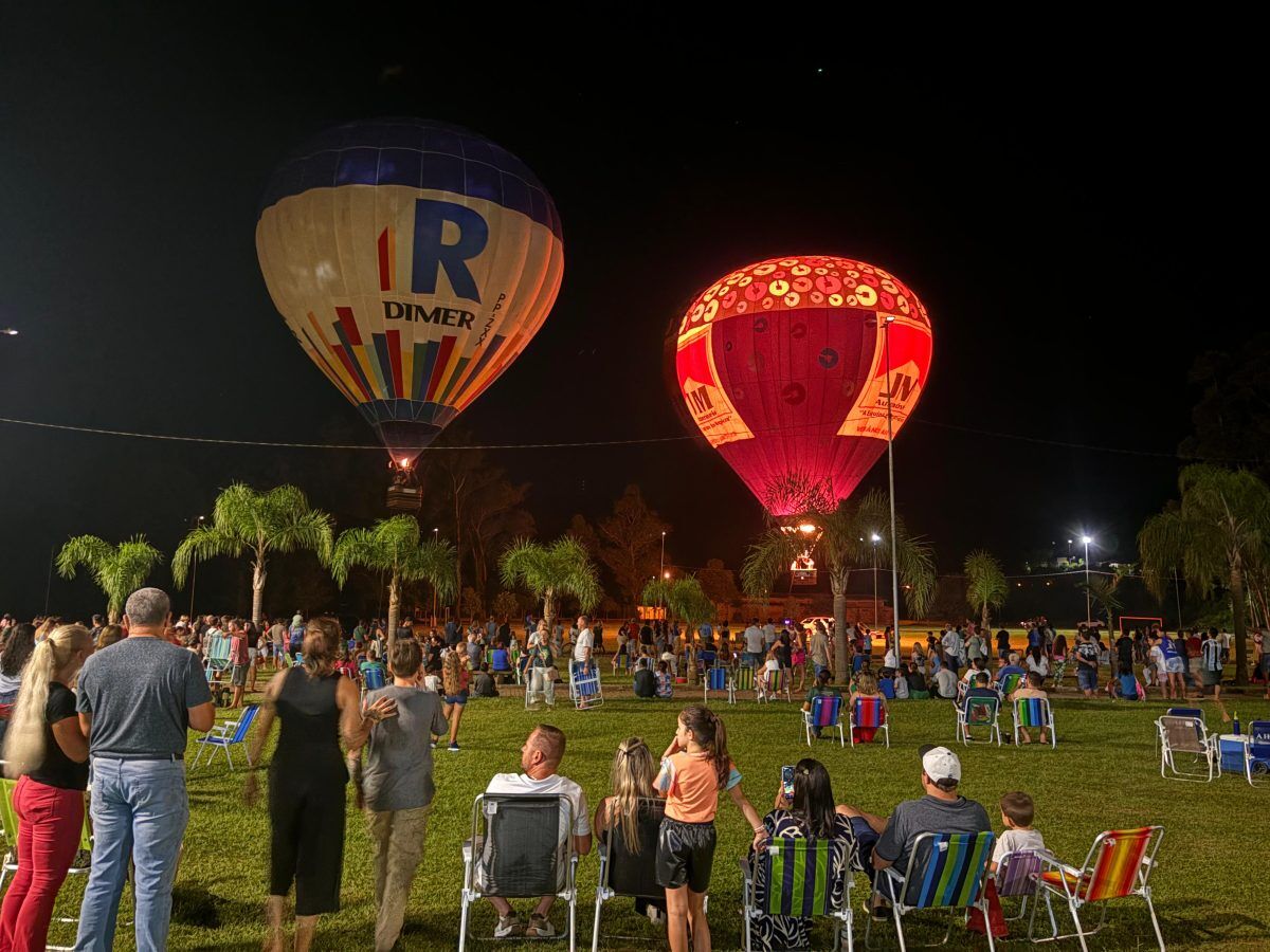 Festival de Balonismo preenche o céu de Encantado