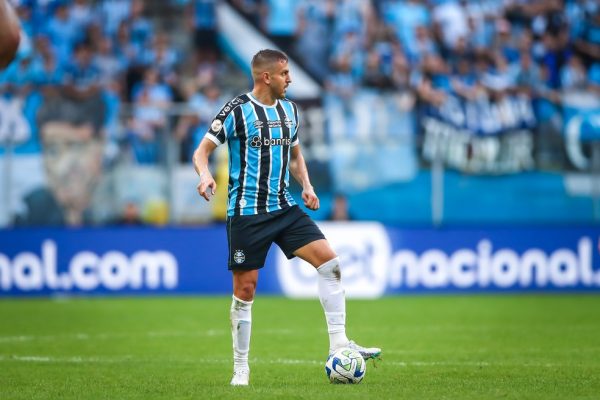 Bruno Uvini é mais um desfalque no Grêmio
