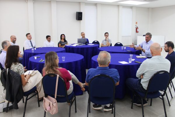 Entidades vão apresentar propostas aos candidatos à prefeitura de Lajeado