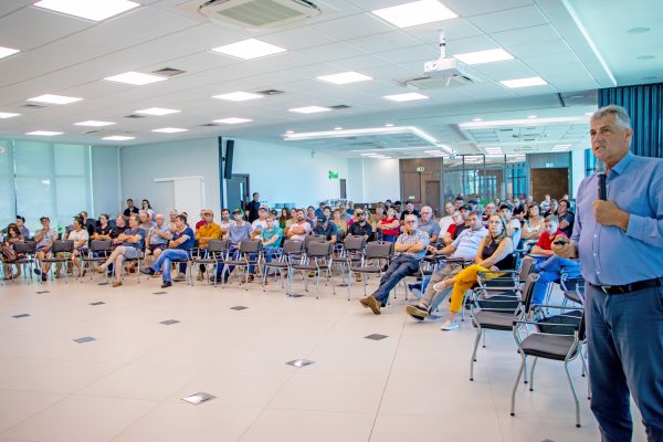 Cooperativa Dália reúne cerca de 800 associados em assembleias