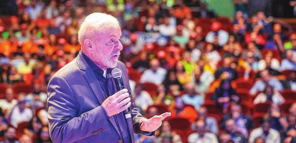 Lula reforça apoio na reconstrução do RS