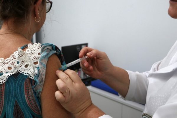 Posto de Saúde do Centro abre neste sábado para vacinação contra a gripe