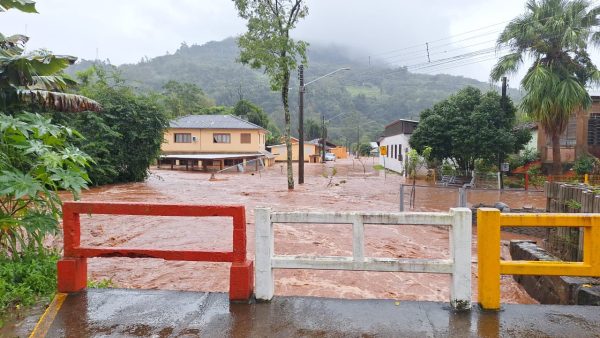 “Maior enchente da história”, diz prefeito de Imigrante
