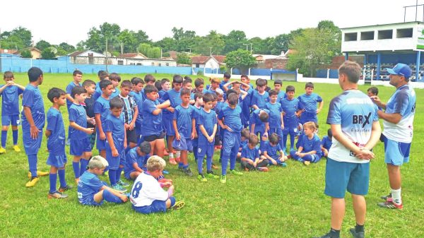 Taquariense aumenta projeto de escolinha