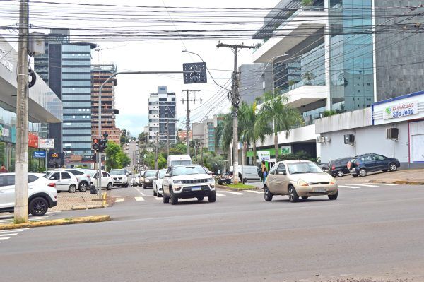 Proposta elimina conversão à esquerda e altera sentido de via no São Cristóvão