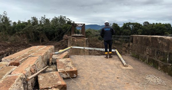 Mais empatia junto à Ponte de Ferro